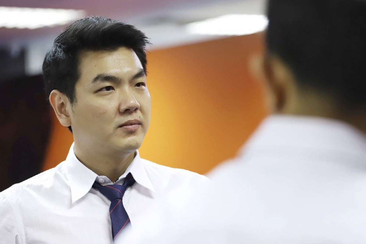 "ปิดปากประชาชน" ปิยบุตรชี้คดี "ธนาธร-พรรคร่วม" ข้อหาเดิมๆ "ปิดปากประชาชน" ปิยบุตรชี้คดี "ธนาธร-พรรคร่วม" ข้อหาเดิมๆ