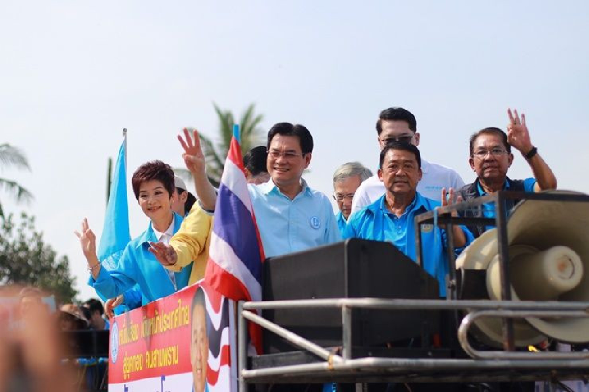 จุรินทร์ ย้ำจุดยืนแก้รธน.เชื่อนายกฯไม่ขัดข้อง จุรินทร์ ย้ำจุดยืนแก้รธน.เชื่อนายกฯไม่ขัดข้อง