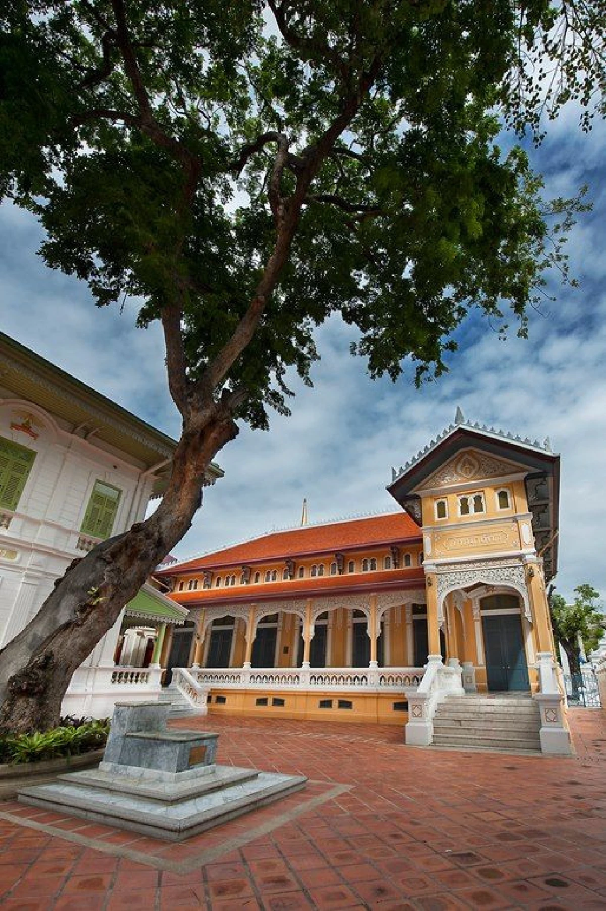 กำเนิด :คณะสงฆ์ธรรมยุติกนิกาย