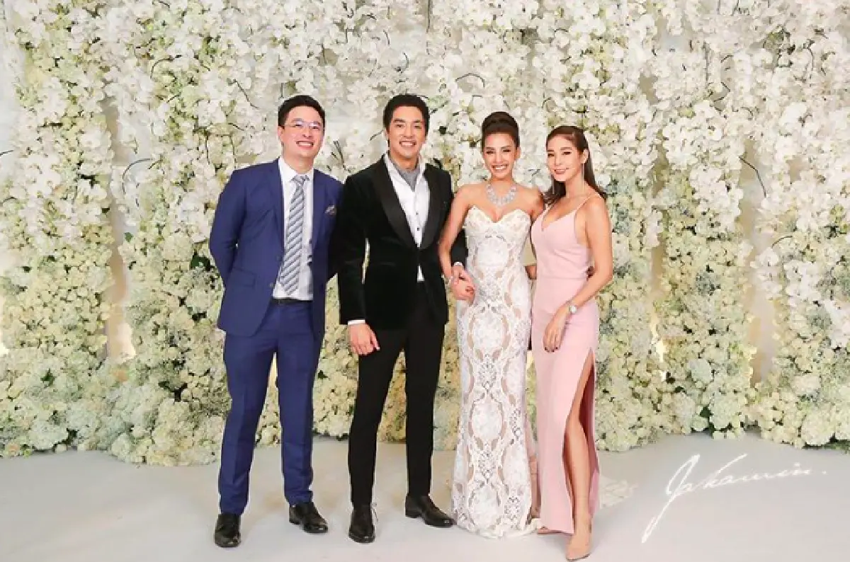 เก็บตกภาพคนบันเทิงร่วมเป็นสักขีพยานงานแต่ง “ดีเจแมน-ใบเตย”