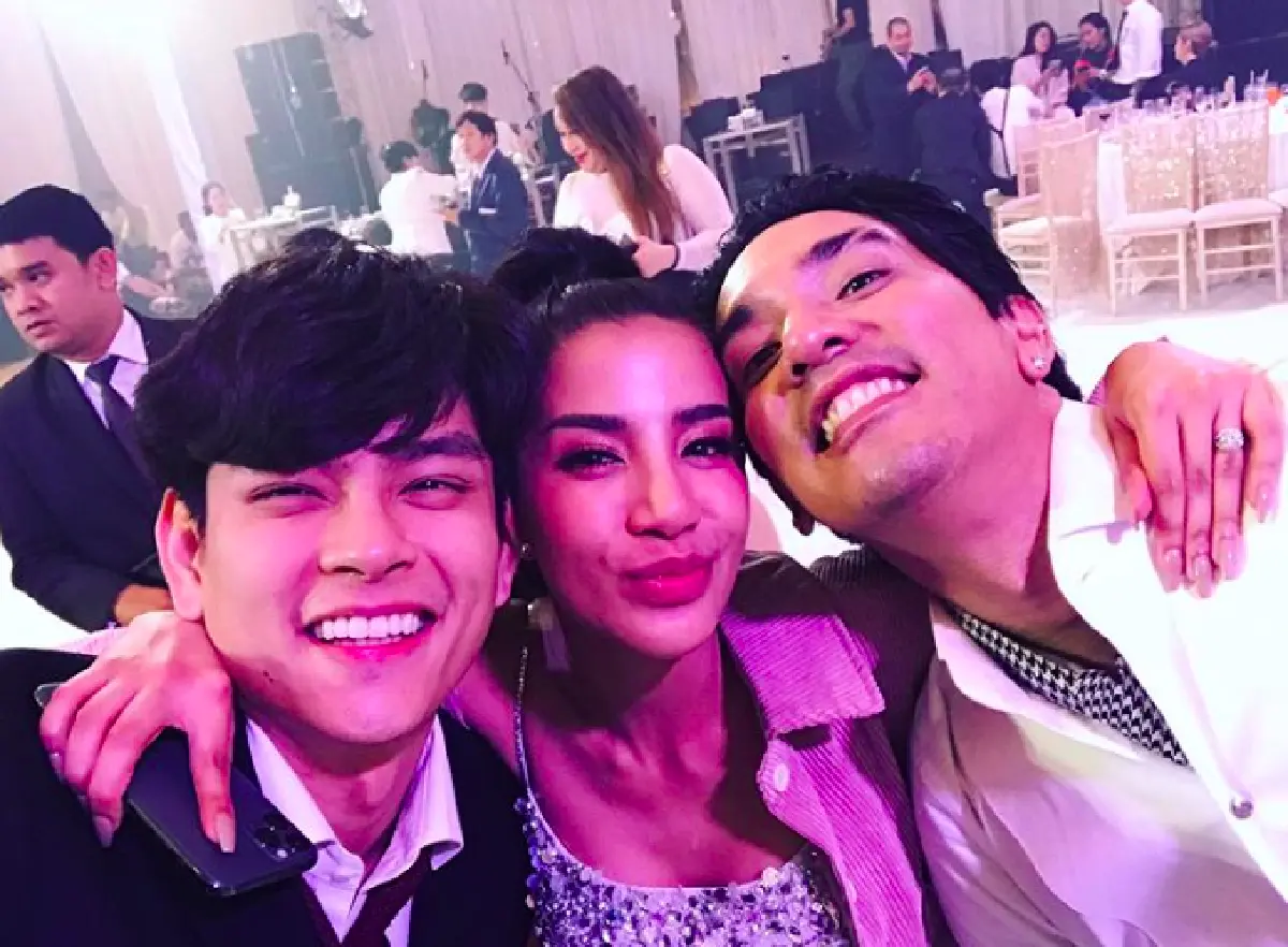 เก็บตกภาพคนบันเทิงร่วมเป็นสักขีพยานงานแต่ง “ดีเจแมน-ใบเตย”