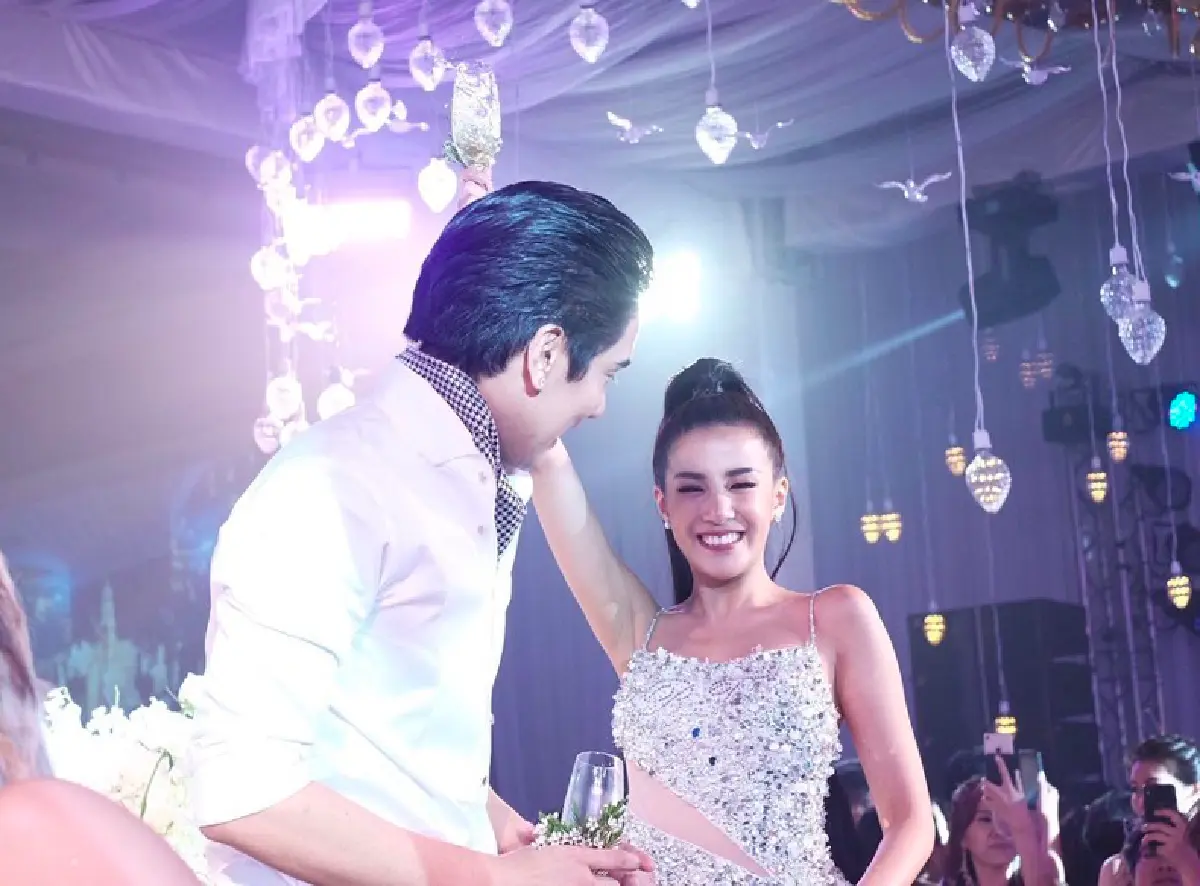 อาฟเตอร์ปาร์ตี้ “ใบเตย-ดีเจแมน” แซ่บจัดหนักสนุกเวอร์ ฝ่ายสาวไม่ทิ้งคอนเซ็ปต์สั้นเสมอหู