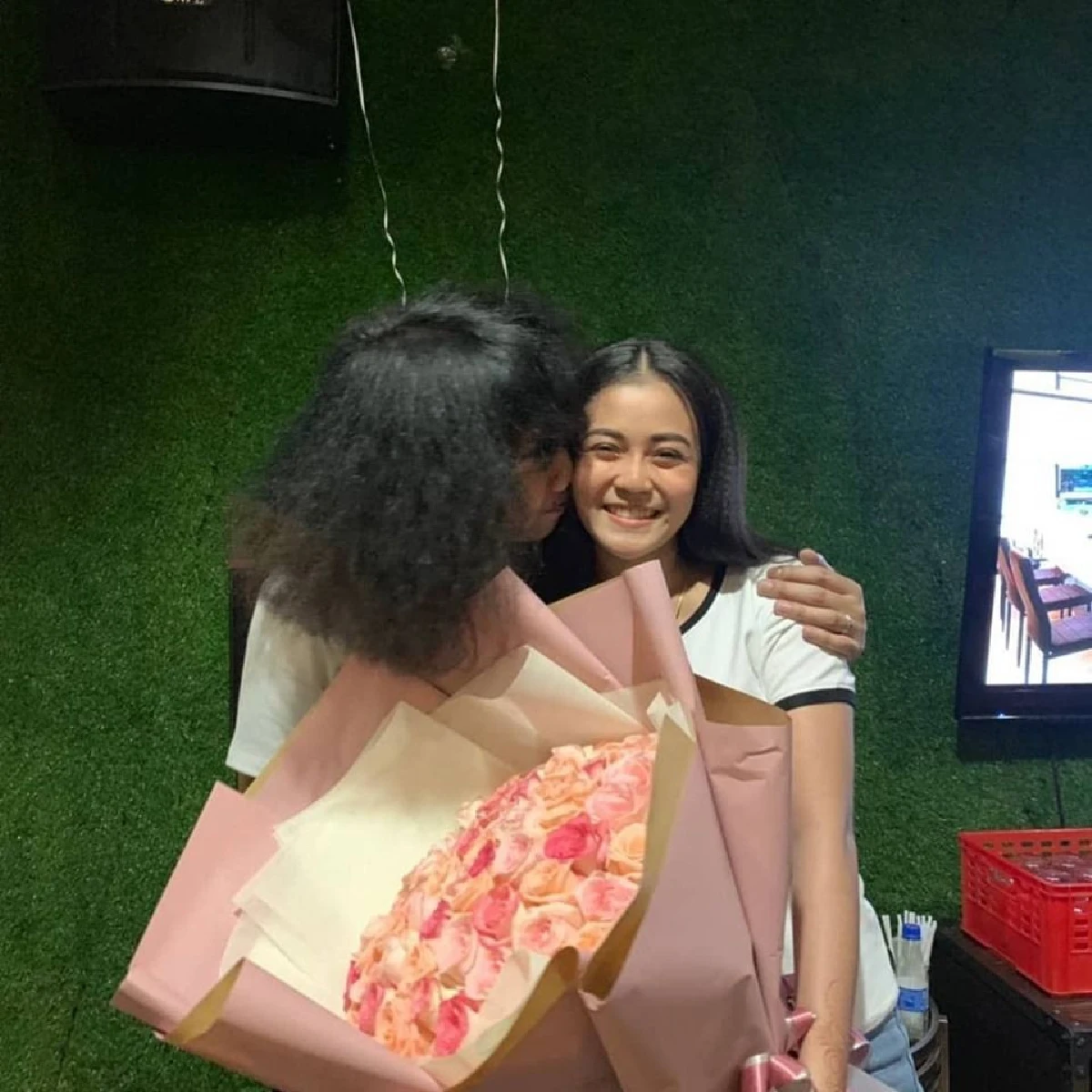 ไม่ใช่ใครที่ไหน! แฟนหนุ่ม “ลำไย ไหทองคำ" คือ  "ปุ้ย ศรีสกล” นักร้องนำวง “L.กฮ."