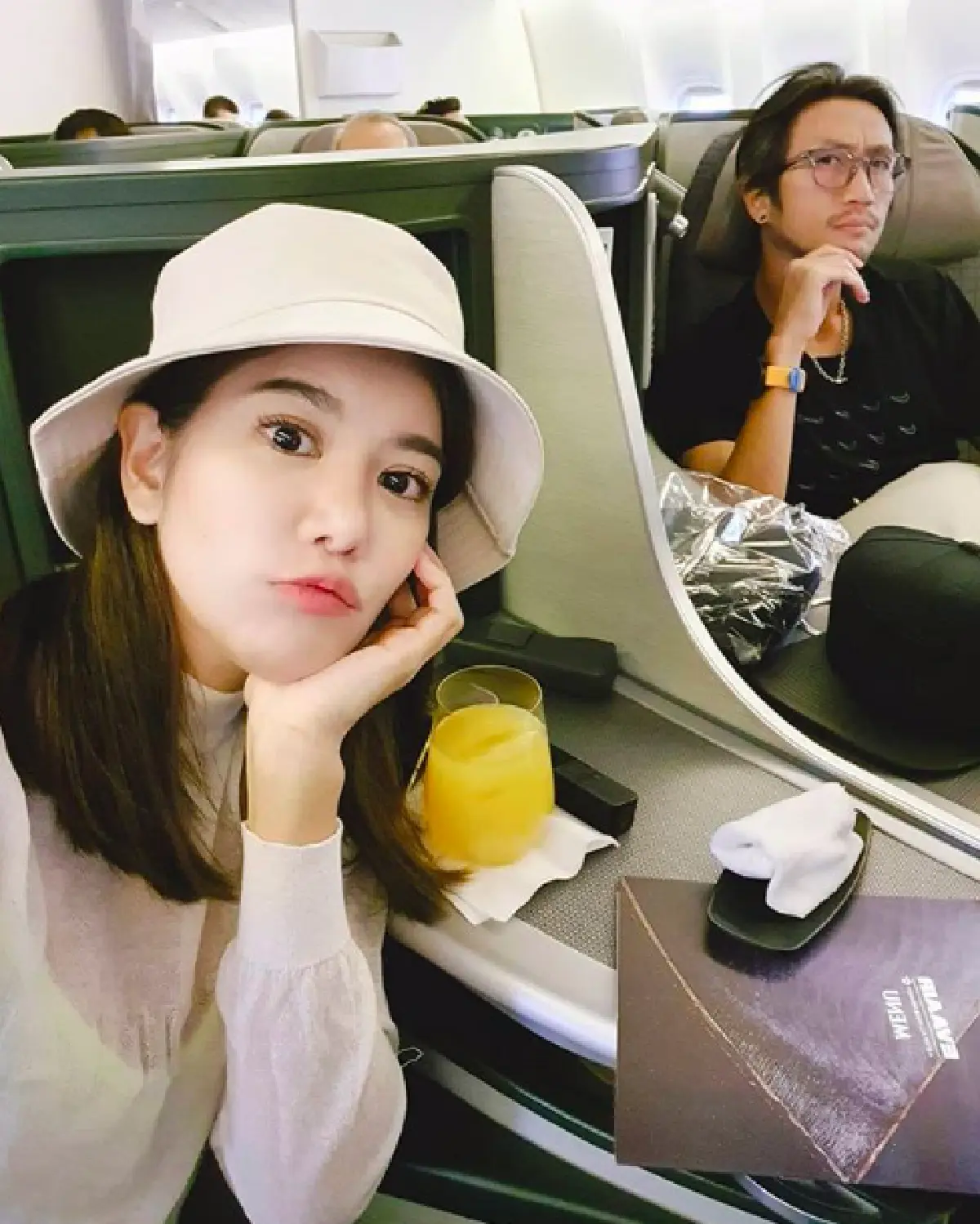 "ก้อย รัชวิน” จับมือ "ตูน บอดี้สแลม” พร้อมครอบครัวเหินฟ้าไปอเมริกา เพื่อลงวิ่งมาราธอนที่ชิคาโก