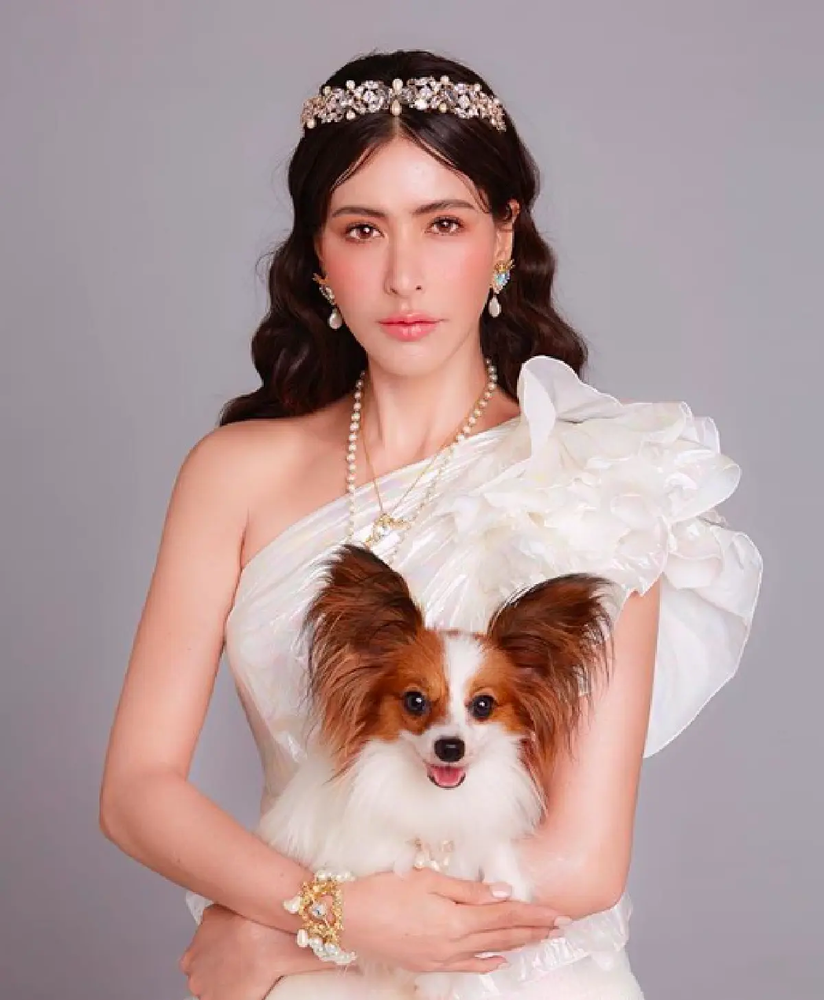 สมฉายาเจ้าหญิง! “ริต้า” สวยเลอค่าเกินบรรยาย สมบูรณ์แบบไปทุกอย่าง