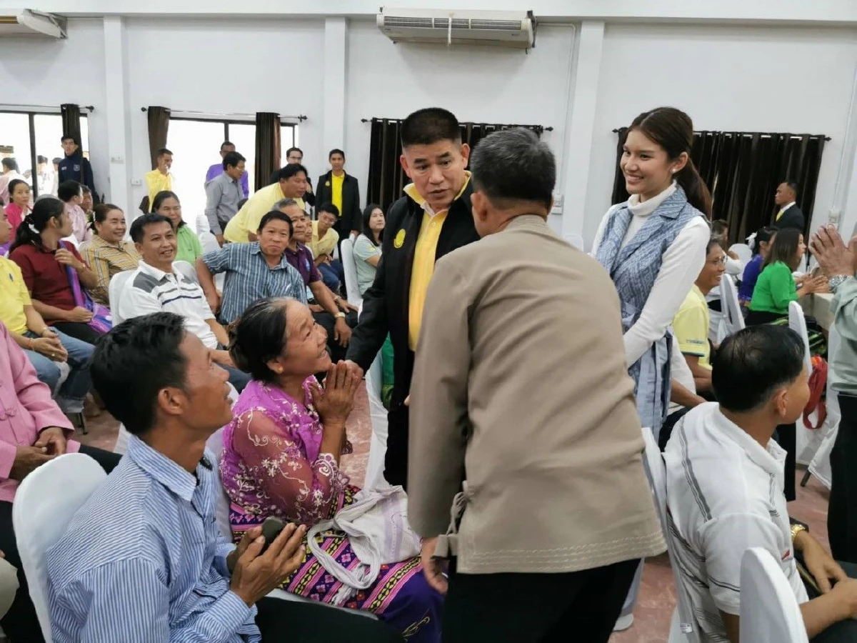 ชาวแม่ฮ่องสอนแห่ร้อง "ธรรมนัส" แก้ปัญหาที่ทำกิน-ที่อยู่อาศัย