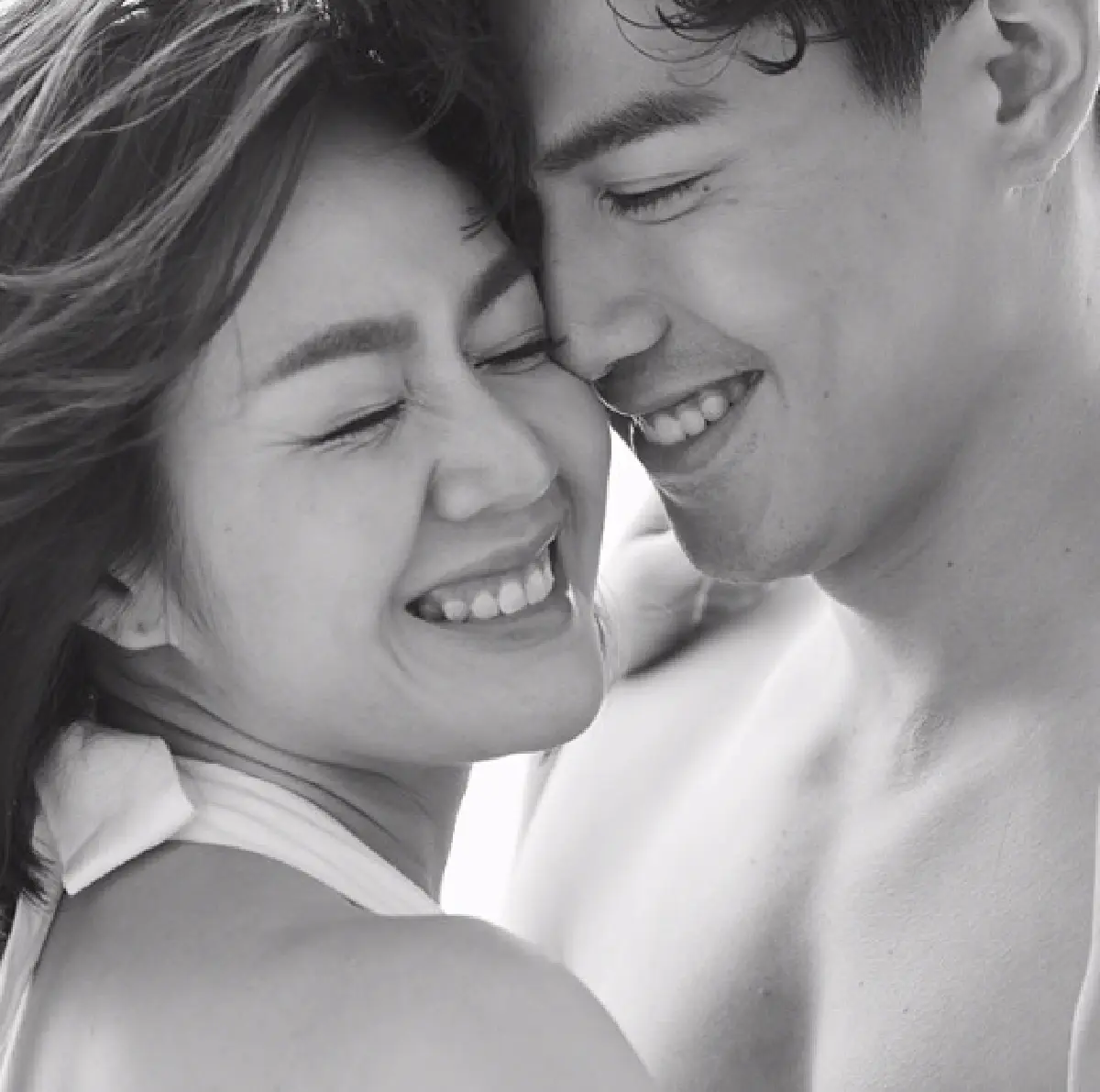 “เป๊ก-นิว” ควงกันถ่ายแบบตามฉบับสามีภรรยา สวีทหวานโรแมนติกหนักมาก