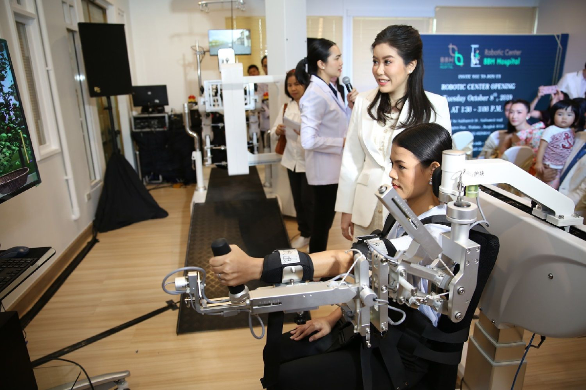 ศูนย์หุ่นยนต์เพื่อการฟื้นฟู โรงพยาบาลบีบีเอช Robotic Center BBH Hospital ศูนย์หุ่นยนต์เพื่อการฟื้นฟู โรงพยาบาลบีบีเอช Robotic Center BBH Hospital