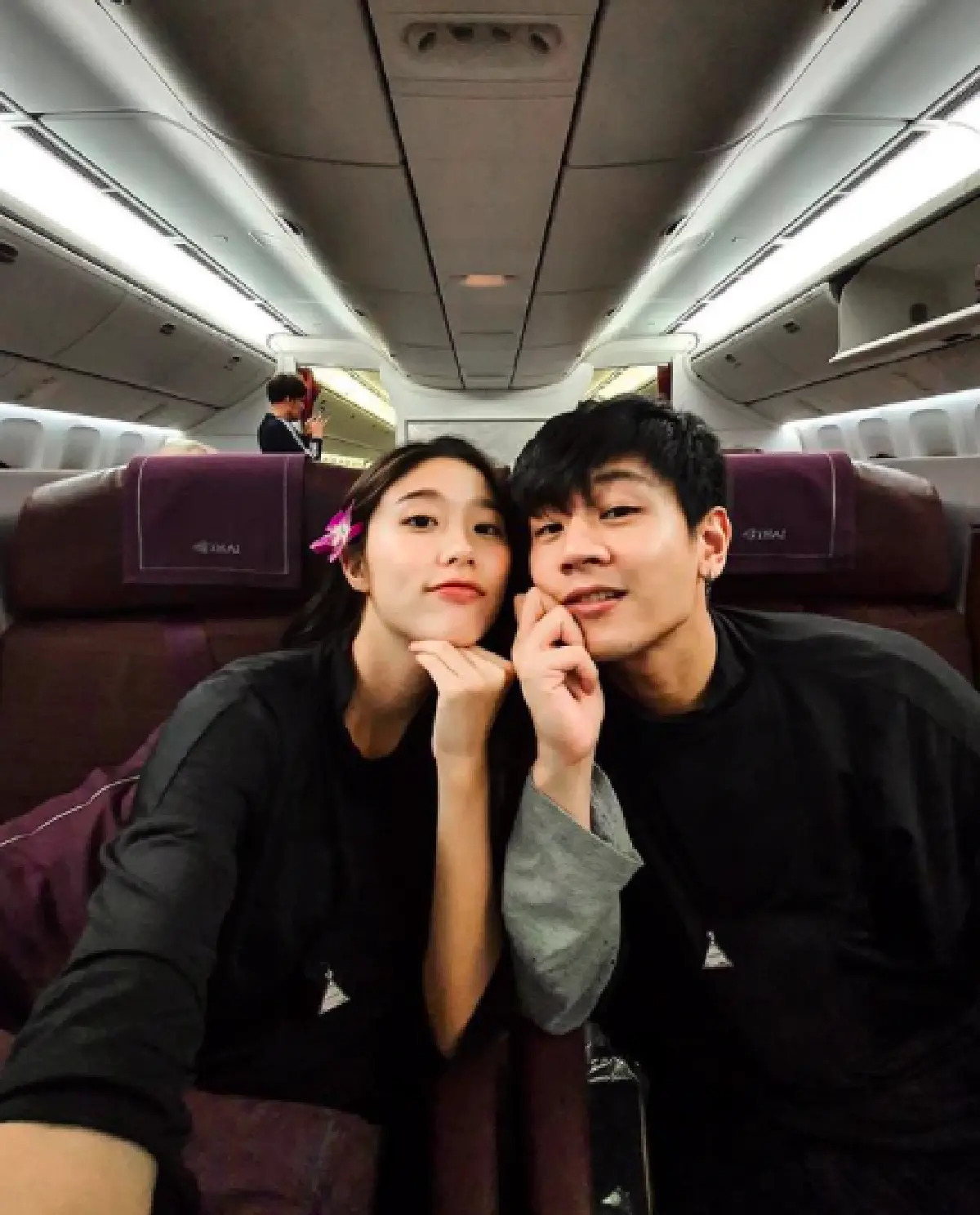 “โทนี่-แก้ว” ควงคู่สวีทหวาน เปลี่ยนไอซ์แลนด์ให้เป็นดินแดนแห่งรัก