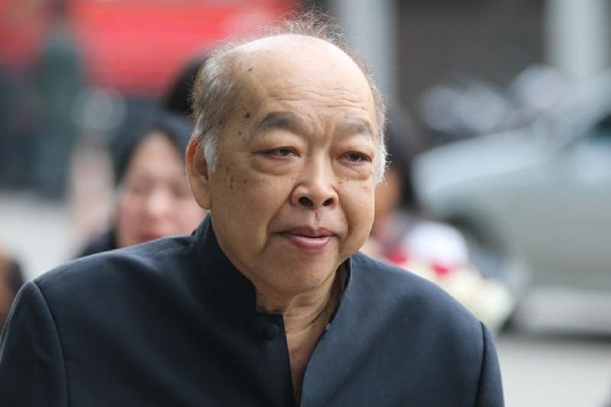 คุก"สุรพงษ์" 2 ปี คดีออกพาสปอร์ตให้"ทักษิณ" แต่ศาลปรานีให้รอลงอาญา เหตุโรครุมเร้า คุก"สุรพงษ์" 2 ปี คดีออกพาสปอร์ตให้"ทักษิณ" แต่ศาลปรานีให้รอลงอาญา เหตุโรครุมเร้า