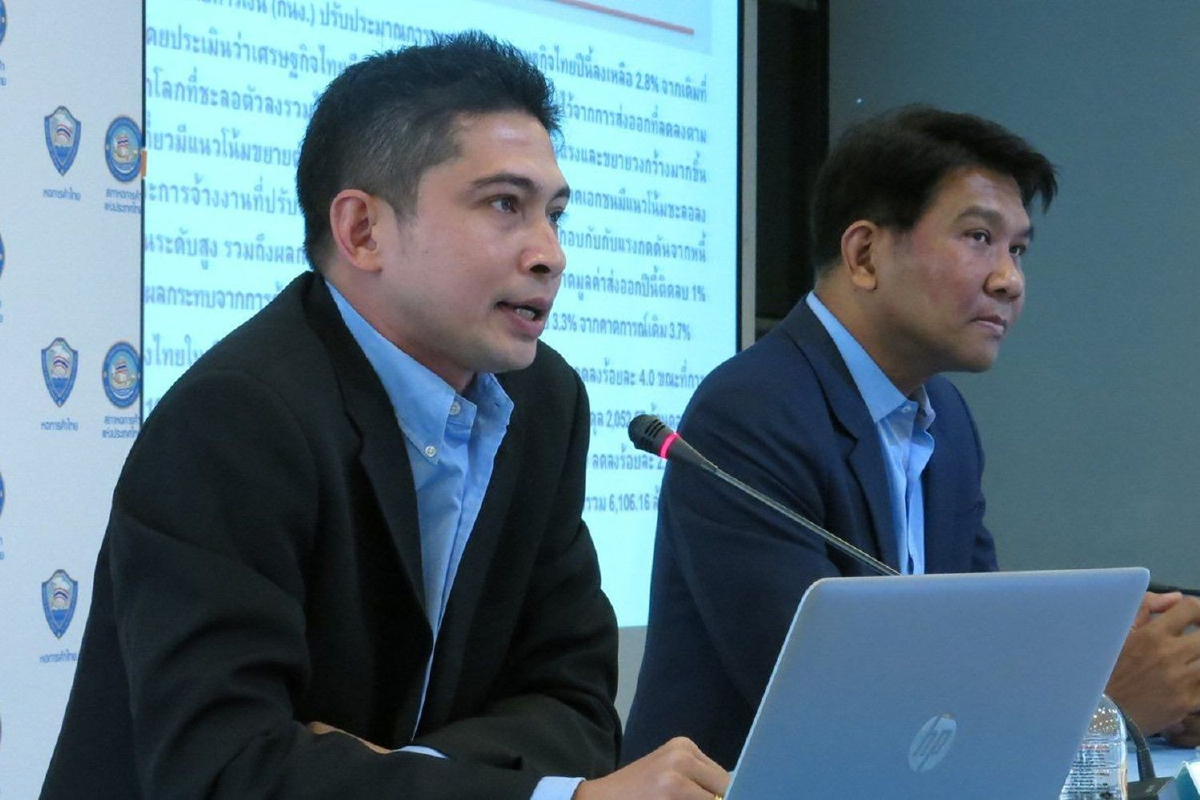 ชิมช้อปใช้ กระจุกตัวไม่กระจายต่างจังหวัด ดัชนีเชื่อมั่นฯยังดิ่งต่ำสุดรอบ39เดือน ชิมช้อปใช้ กระจุกตัวไม่กระจายต่างจังหวัด ดัชนีเชื่อมั่นฯยังดิ่งต่ำสุดรอบ39เดือน