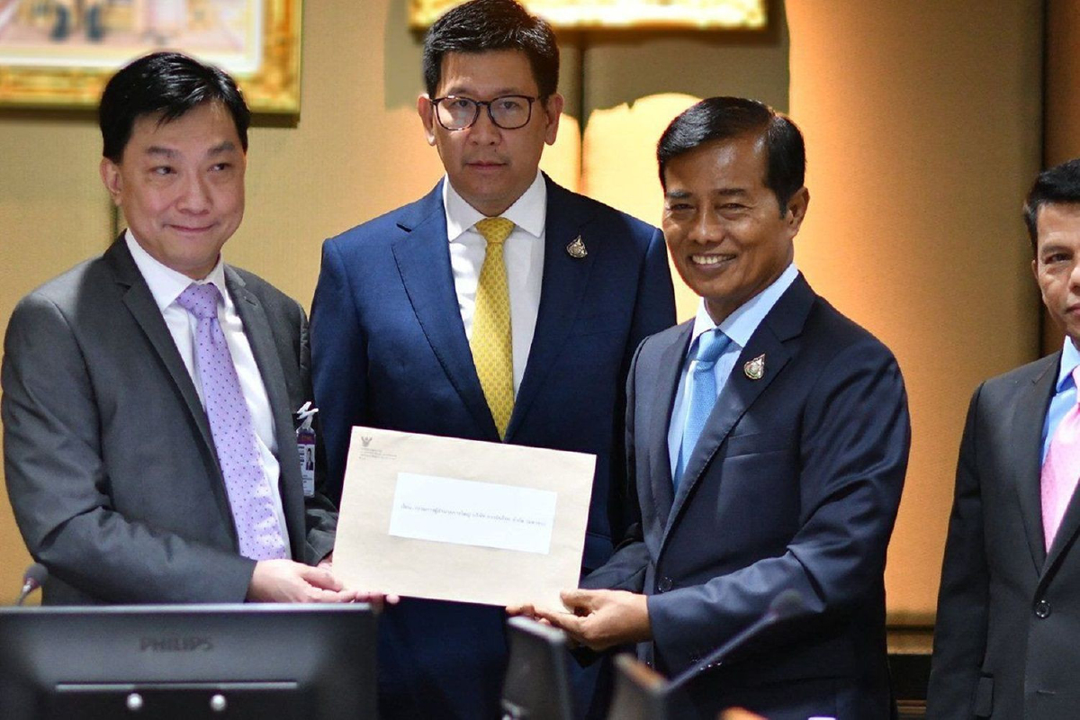 ตีกลับแผนฟื้นฟูฯบินไทย ขีดเส้นเสร็จใน 30 วัน เล็งหั่นเงินเดือน-โอที ตีกลับแผนฟื้นฟูฯบินไทย ขีดเส้นเสร็จใน 30 วัน เล็งหั่นเงินเดือน-โอที