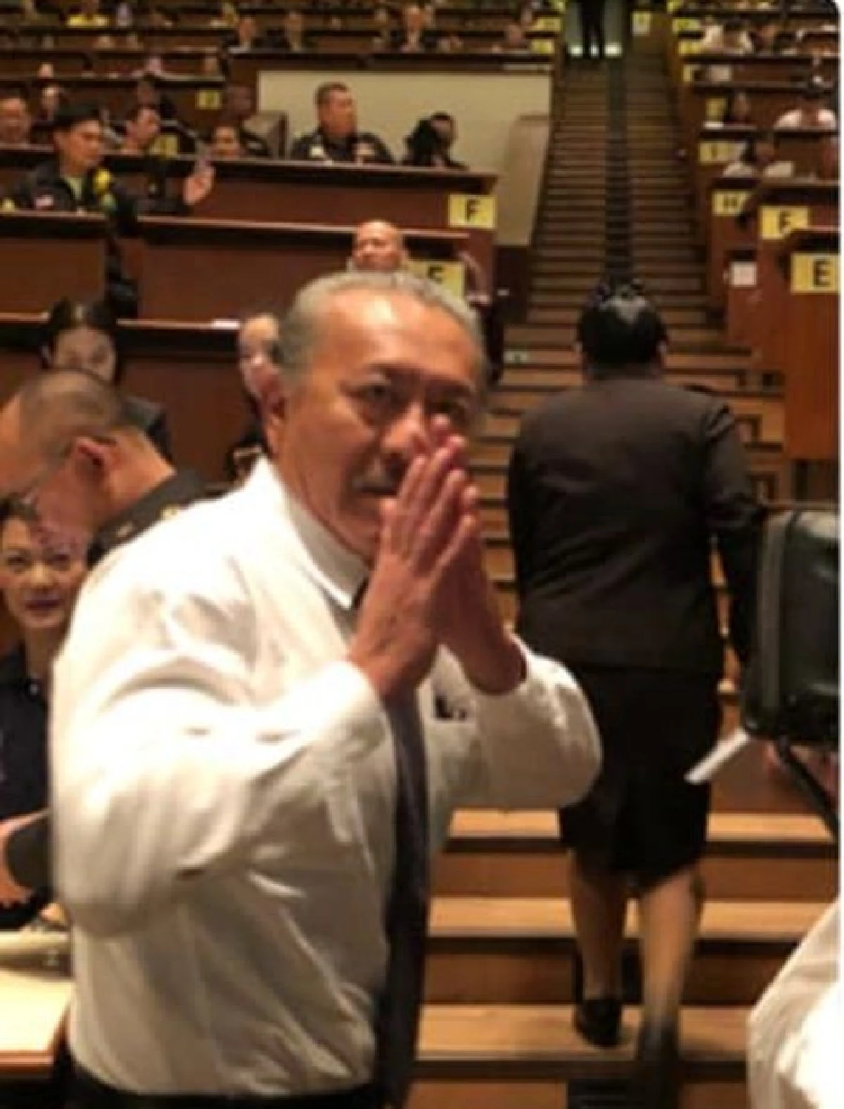 "บิ๊กแดง"เปิดเวทีบรรยายความมั่นคง "ดี้ นิติพงษ์ - นก สินจัย- นก ฉัตรชัย -ชูวิทย์ " เข้าร่วม