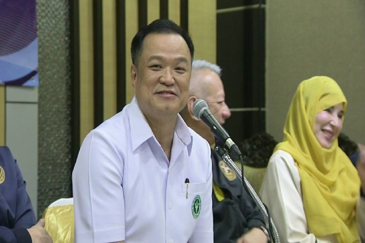 พร้อมแสดงสปิริต!!"อนุทิน"ลั่น 4 รมต.พรรคลาออกหากกก.วัตถุอันตรายโหวตไม่แบนสารพิษ พร้อมแสดงสปิริต!!"อนุทิน"ลั่น 4 รมต.พรรคลาออกหากกก.วัตถุอันตรายโหวตไม่แบนสารพิษ