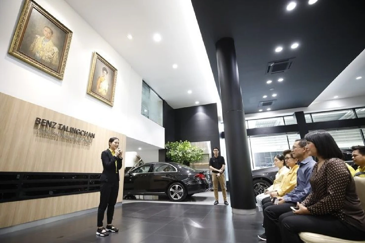 "เบนซ์ตลิ่งชัน" เปิดโครงการ “ช่างคิด ช่างทำ” ถวายเป็นพระราชกุศลในหลวง ร.9 เนื่องในวันคล้ายวันสวรรคต