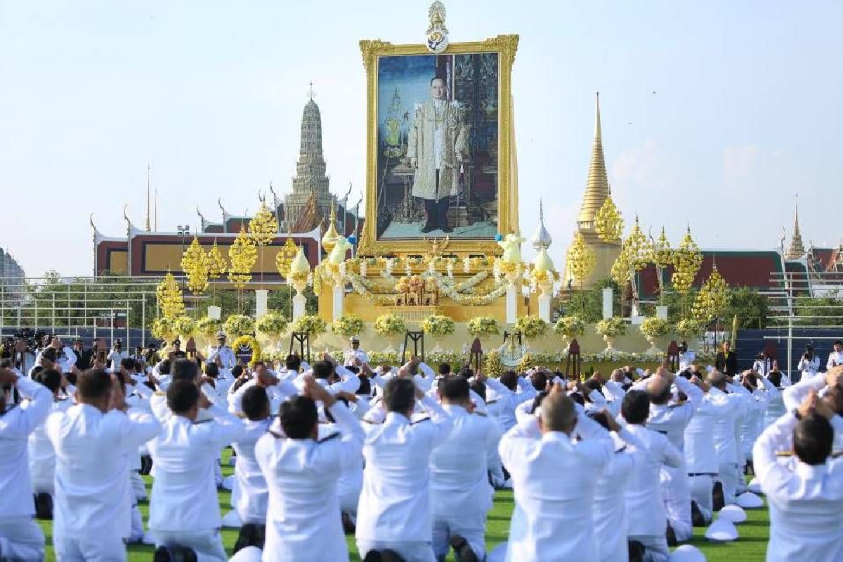 นายกฯเป็นประธานวางพวงมาลา-ถวายบังคมเนื่องในวันคล้ายวันสวรรคต "รัชกาลที่9" นายกฯเป็นประธานวางพวงมาลา-ถวายบังคมเนื่องในวันคล้ายวันสวรรคต "รัชกาลที่9"