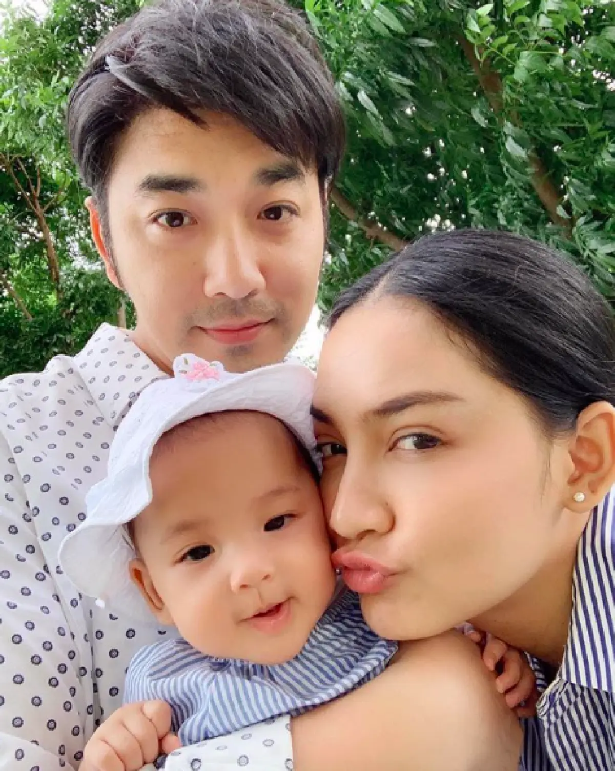 “น้องเมดา” ลูกสาว “เจมส์-ครูก้อย” อายุแค่ 6 เดือนกว่า แต่แววความสวยออร่ามาเต็ม