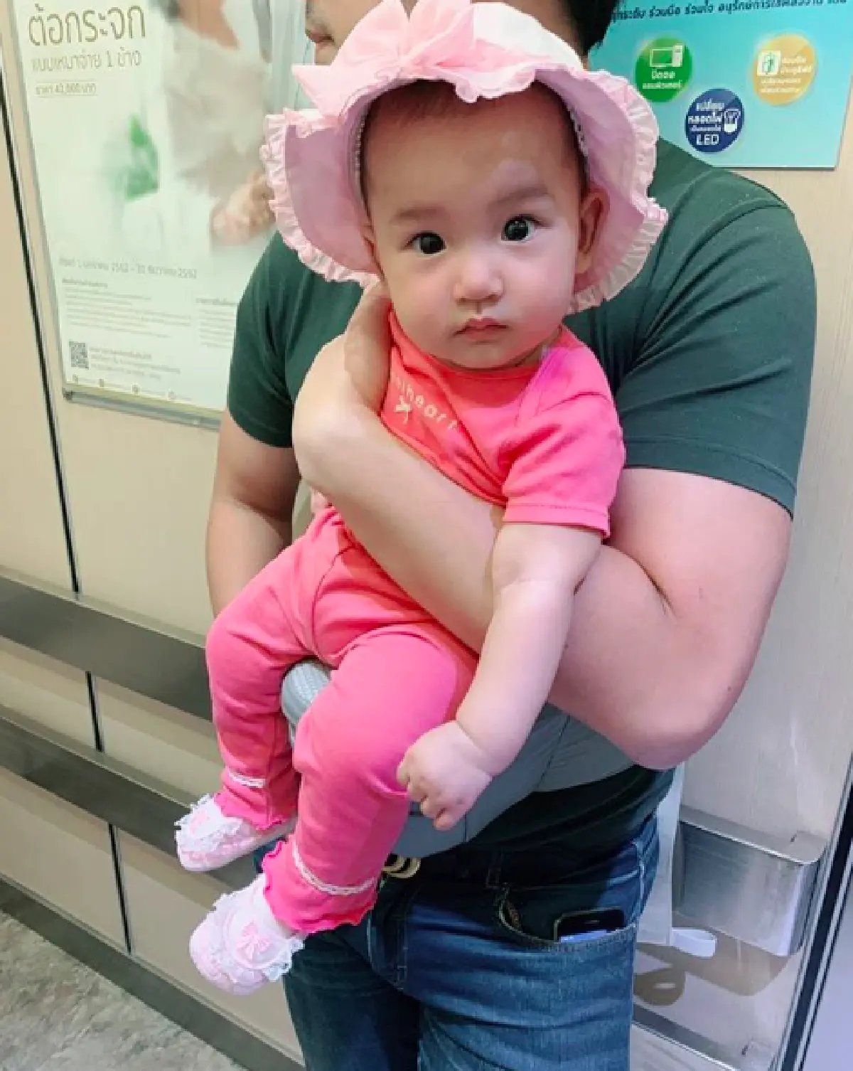 “น้องเมดา” ลูกสาว “เจมส์-ครูก้อย” อายุแค่ 6 เดือนกว่า แต่แววความสวยออร่ามาเต็ม