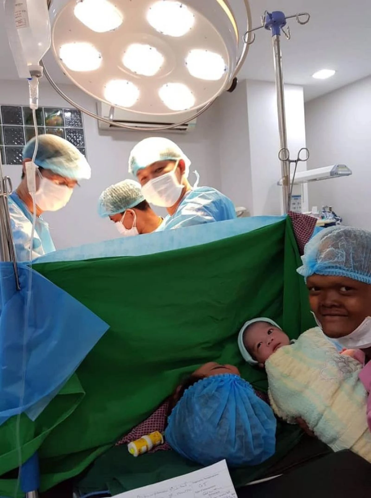 "ไอ้จ่อย” ตลกชื่อดังของกัมพูชา เฮลั่น! ภรรยา “น้องขวัญ” คลอดลูกเป็นที่เรียบร้อยแล้ว