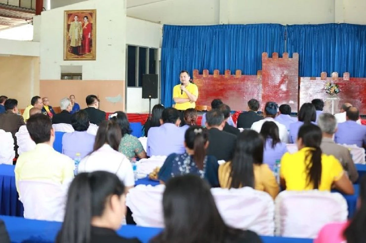 รมว.ศธ.เอาจริงสางโกงข้าวกลางวันนักเรียน ตั้งชุดสอบคุณภาพอาหาร เอกซเรย์ทุกจุด