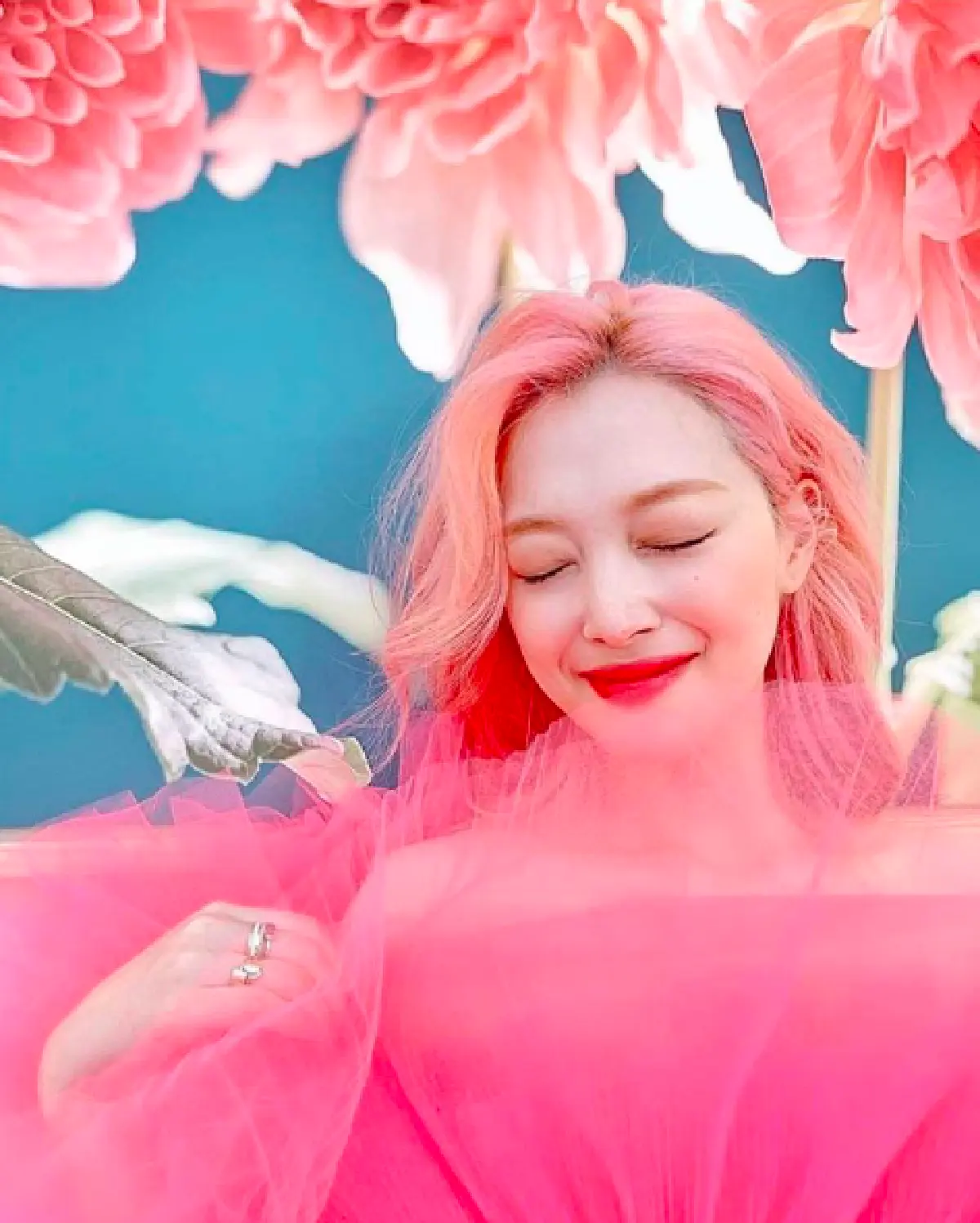 ชาวเน็ตแห่ติดแฮชแท็ก #stopbullying จากกรณีการจากไปของไอดอลสาว "ซอลลี่” วัย 25 ปี