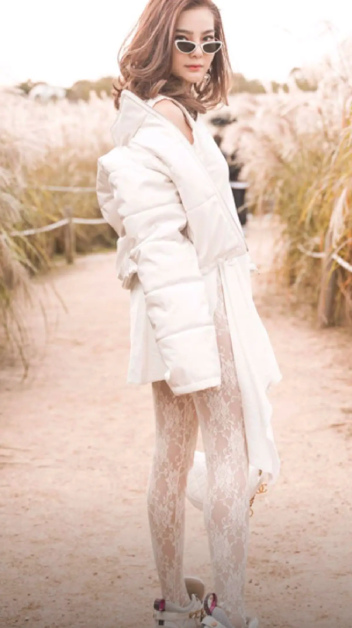 "ดิว อริสรา” ปังมาก! แต่งตัวจัดเต็มร่วมงาน Seoul Fashion Week เรียกแสงแฟลชจากช่างภาพรัวๆ