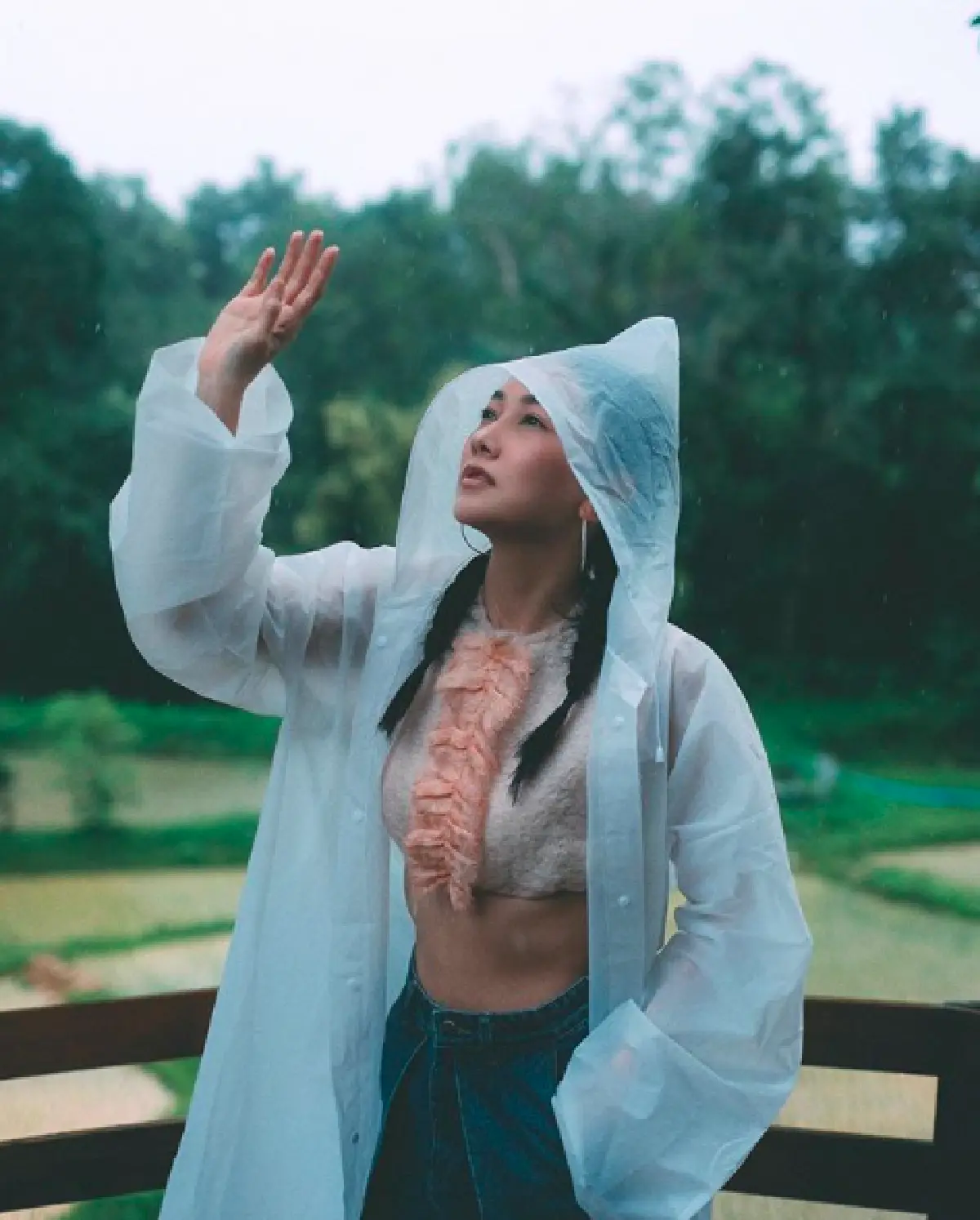 ซูมหน้าท้องเรียบแบน “นุ่น วรนุช” กับกล้ามท้องเล็กๆ เพิ่มความเปรี้ยวเบาๆ