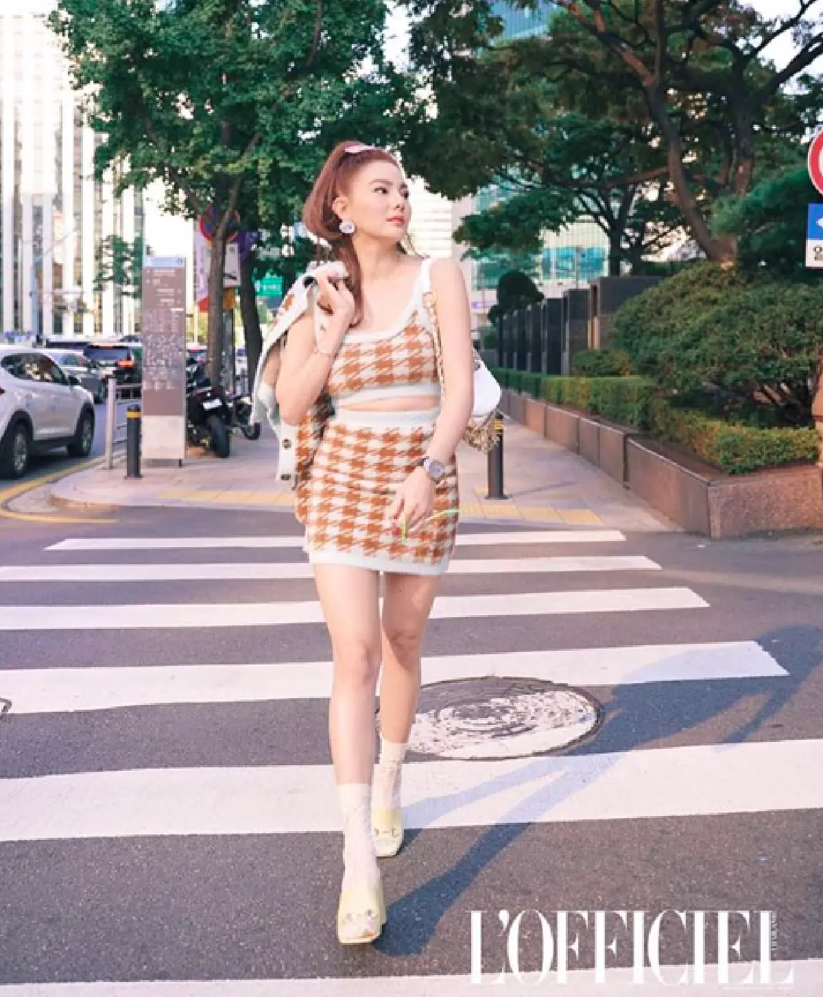 "ดิว อริสรา” ปังมาก! แต่งตัวจัดเต็มร่วมงาน Seoul Fashion Week เรียกแสงแฟลชจากช่างภาพรัวๆ