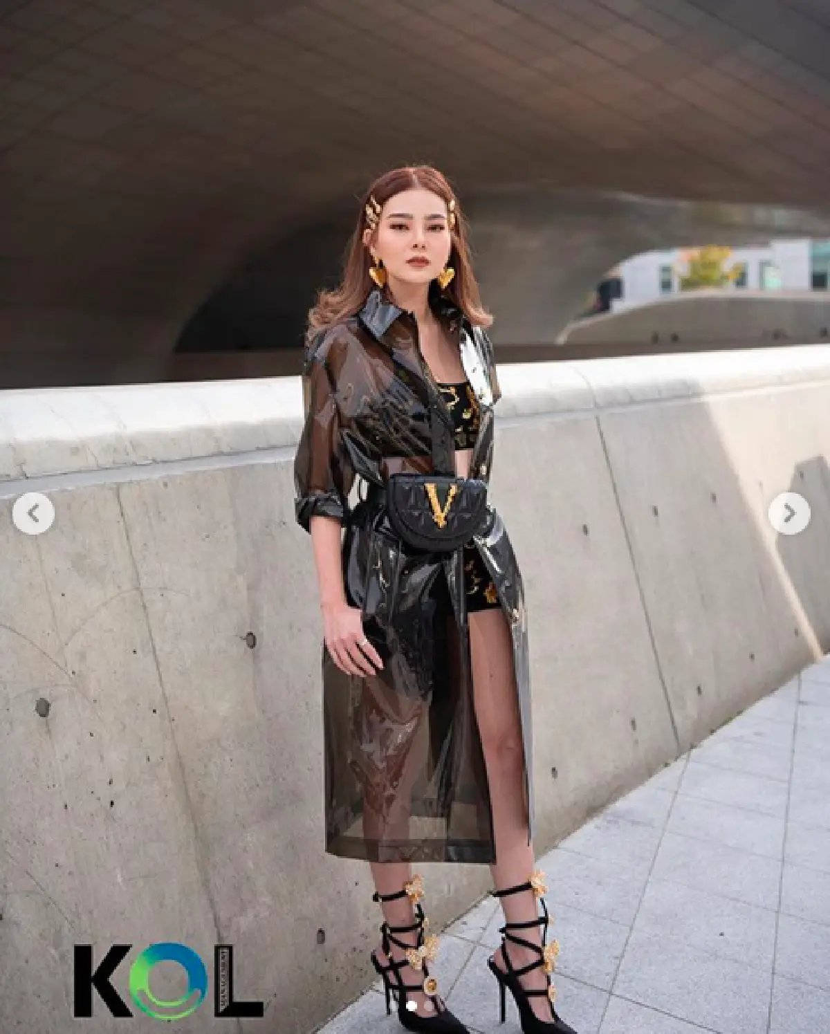 "ดิว อริสรา” ปังมาก! แต่งตัวจัดเต็มร่วมงาน Seoul Fashion Week เรียกแสงแฟลชจากช่างภาพรัวๆ