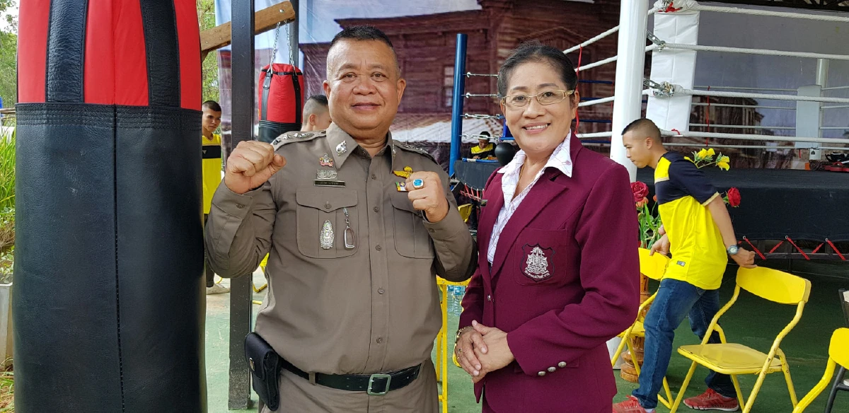 ผกก.หัวใจเพื่อมวลชนเปิดร.ร.สอนมวยไทยเยาวชนฟรีเกาะป้องกันยาเสพติด
