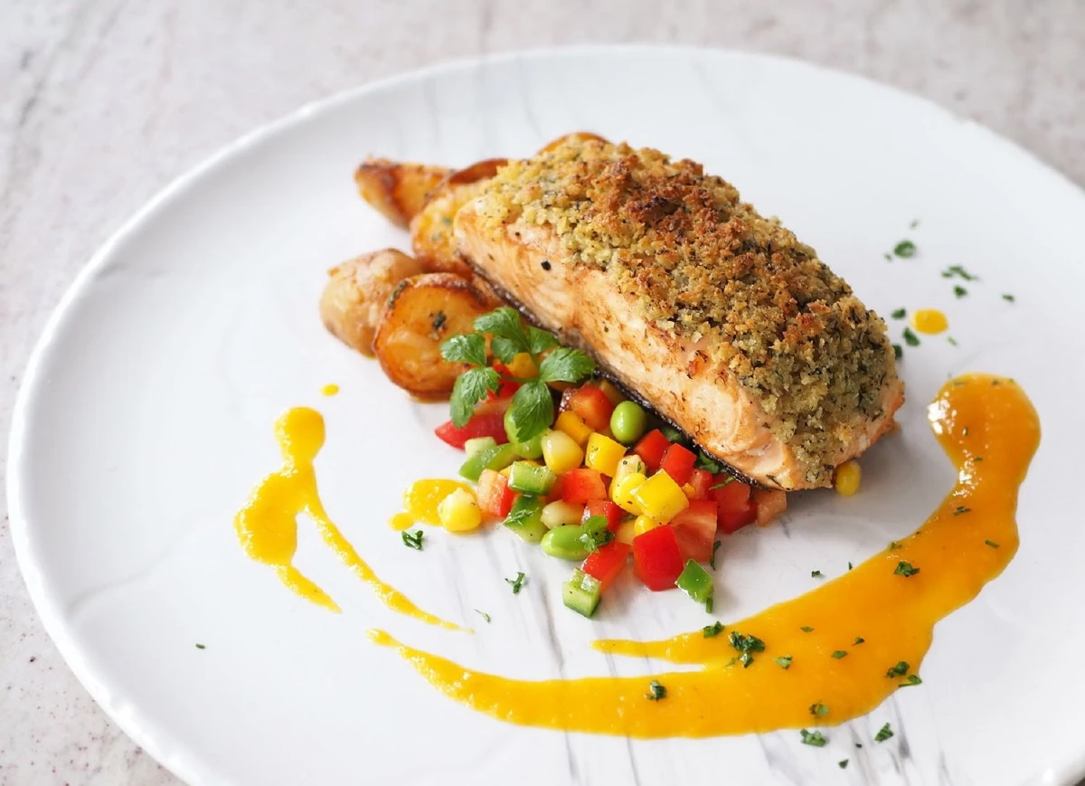 50 เสน่ห์แห่งรสชาติแปลกใหม่เคล้ากลิ่นอายตะวันตก ผสานรสชาติตะวันออก สองความต่างที่ลงตัว