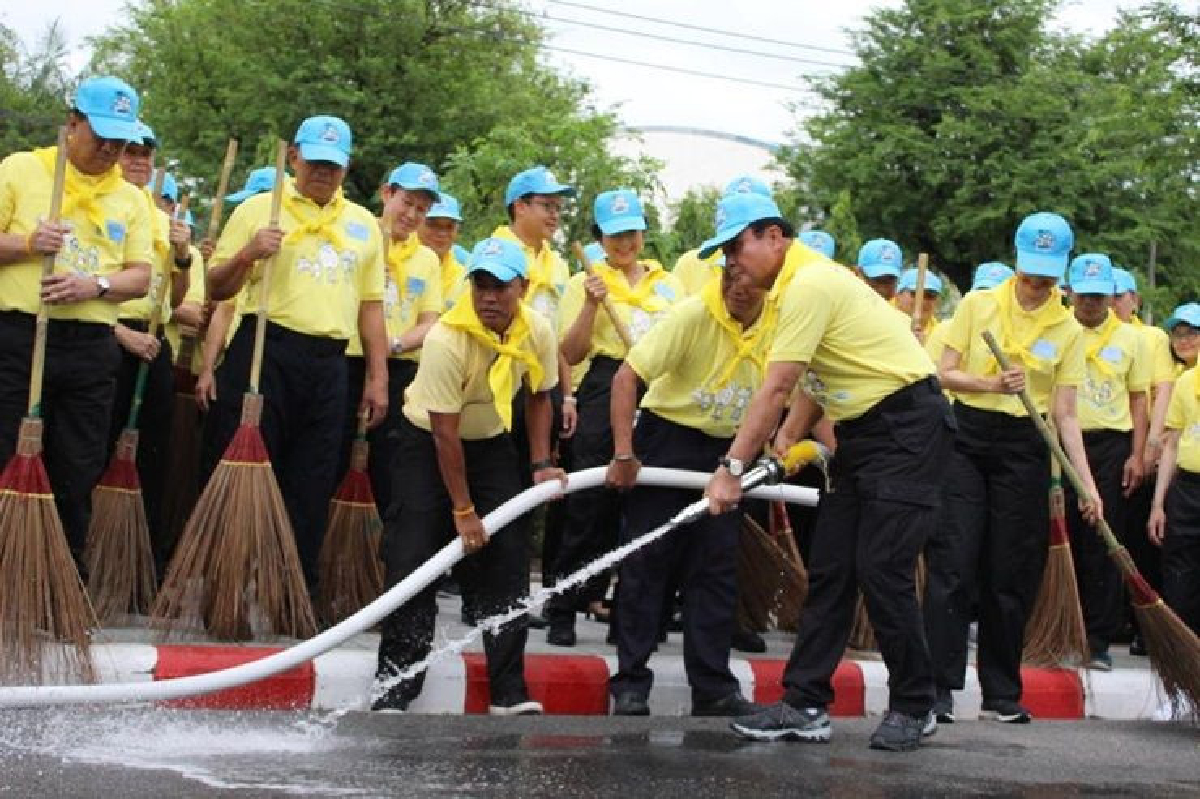 นายกฯ นำครม.ร่วมจิตอาสา วันคล้ายวันพระราชสมภพ รัชกาลที่ 4 นายกฯ นำครม.ร่วมจิตอาสา วันคล้ายวันพระราชสมภพ รัชกาลที่ 4
