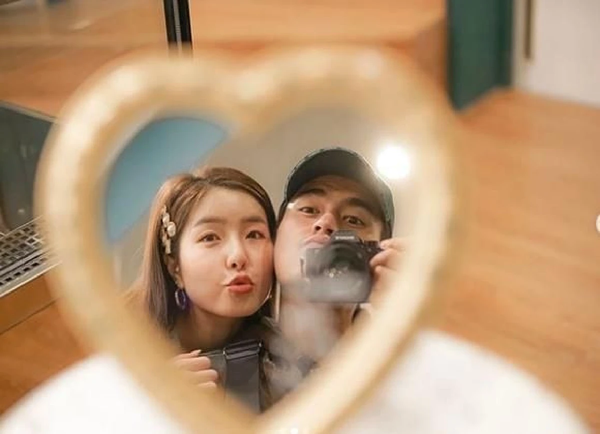 ฮั่น-จียอน ลงรูปคู่หวานเป็นเซ็ตเพราะเลือกไม่ถูก แต่ยืนยันว่าเลือกคนถูกแล้ว