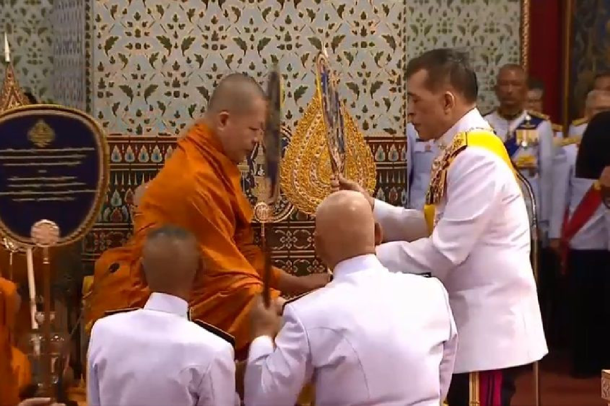 ถวายพระราชสมัญญาร.4เป็นพระสยามเทวมหามกุฏวิทยมหาราช ถวายพระราชสมัญญาร.4เป็นพระสยามเทวมหามกุฏวิทยมหาราช