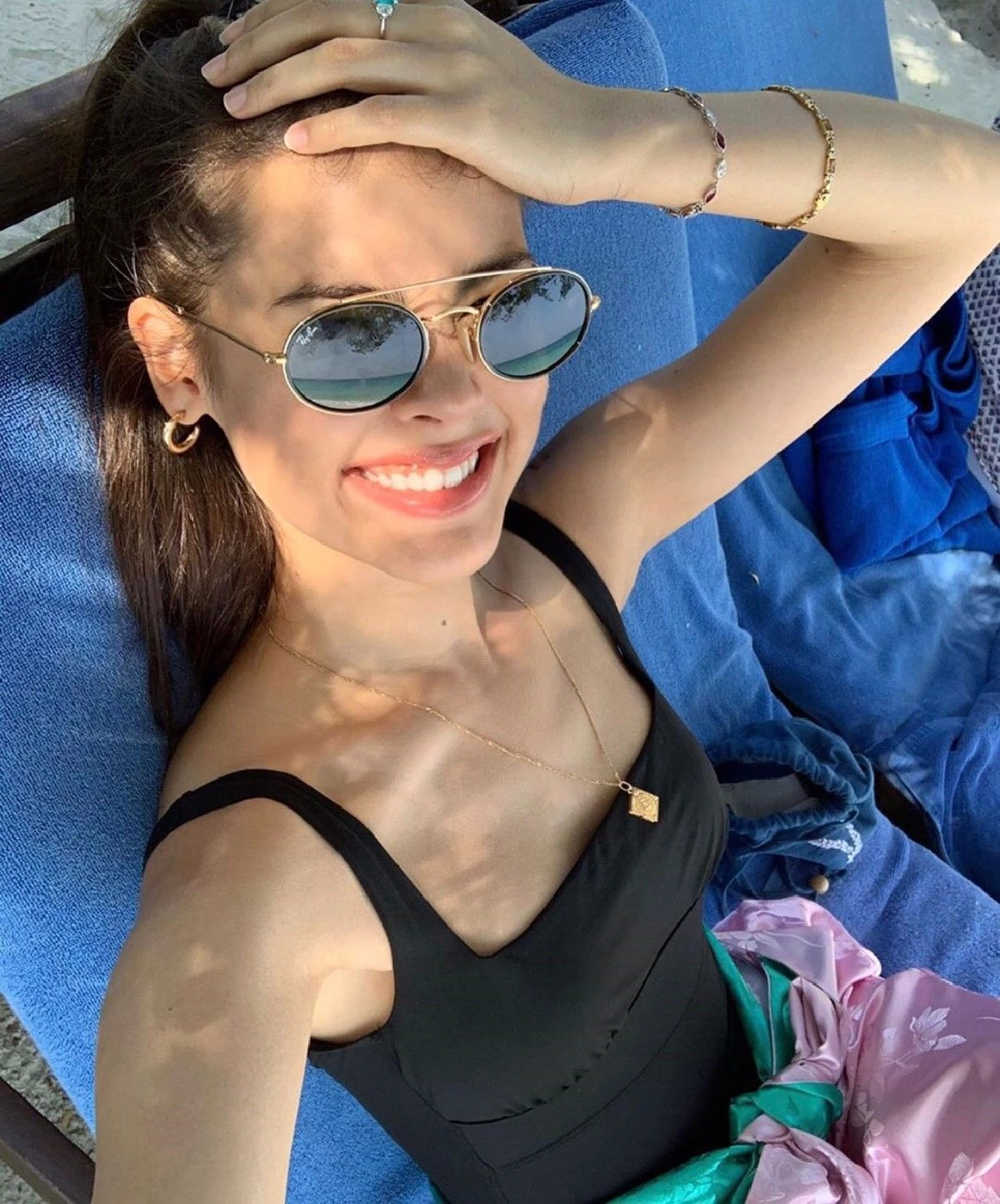 เซ็กซี่เบาๆ! ญาญ่า อุรัสยา อวดลุคสวยสบายๆริมทะเล