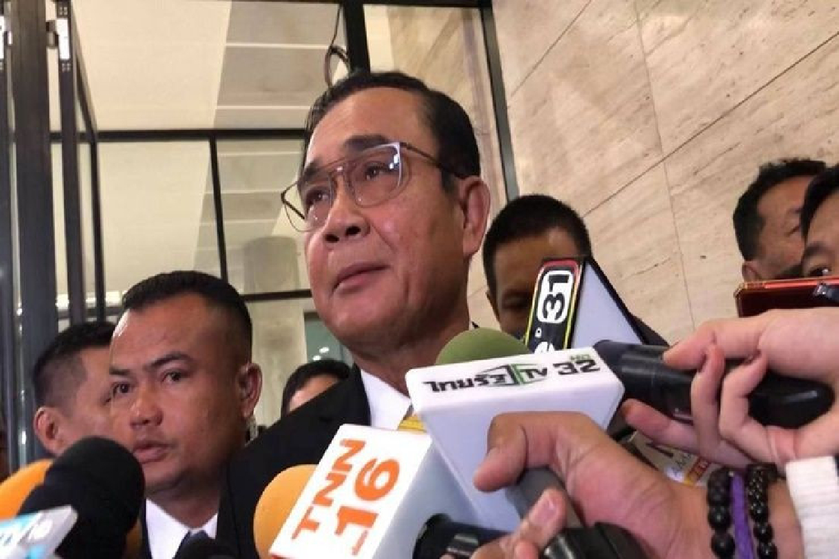 "บิ๊กตู่" ยัน งบ 63 ทั่วถึงทั้งประเทศ แจง งบฯกลาโหมจำเป็นต้องกันไว้ 7-8 หมื่นล้าน ซื้อยุทโธปกรณ์ "บิ๊กตู่" ยัน งบ 63 ทั่วถึงทั้งประเทศ แจง งบฯกลาโหมจำเป็นต้องกันไว้ 7-8 หมื่นล้าน ซื้อยุทโธปกรณ์