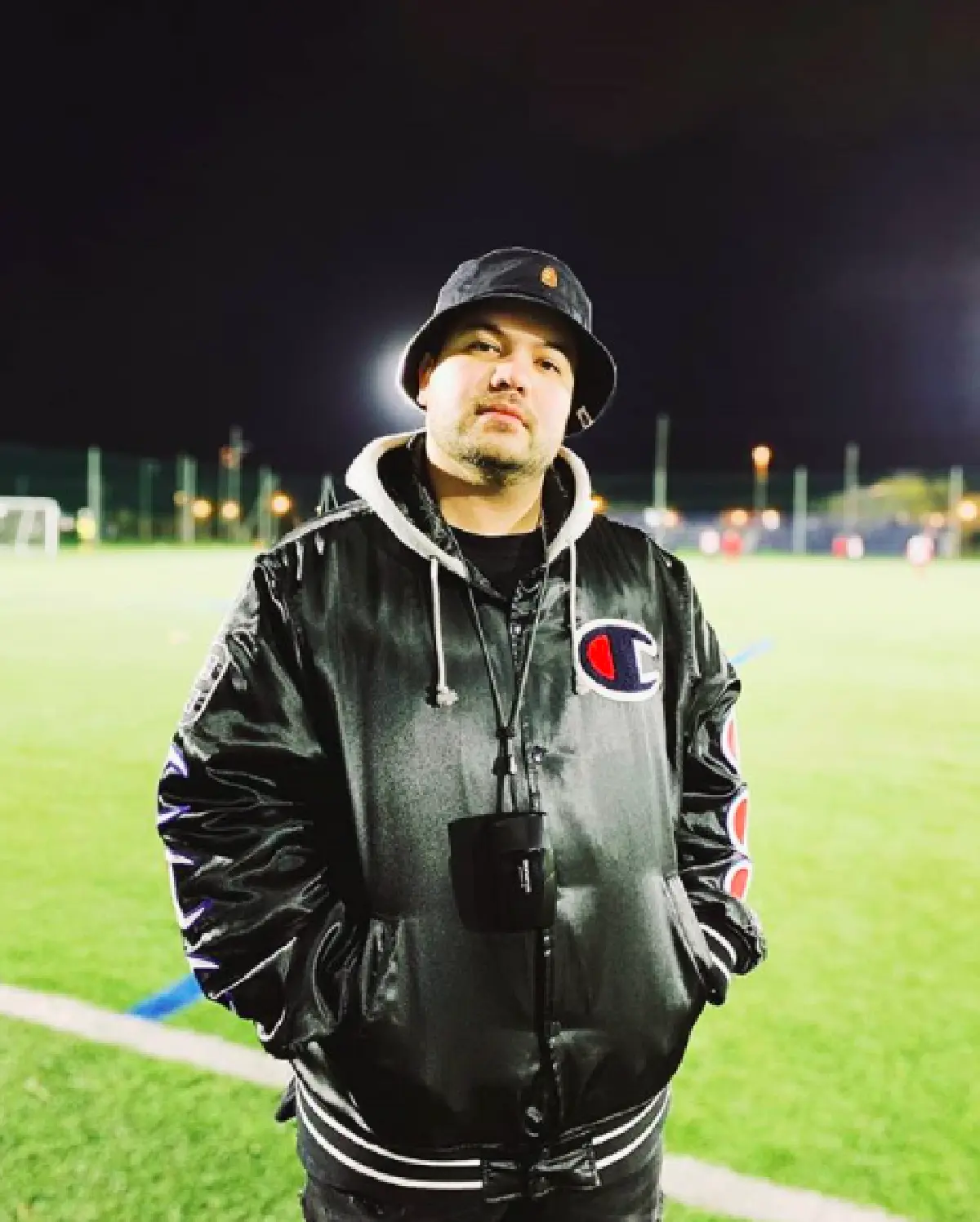 "โอ๊ต ปราโมทย์” เผยภาพเมื่อ 8 ปีที่แล้วสมัยผอม แต่ชาวเน็ตดันโฟกัสที่อื่นแทน