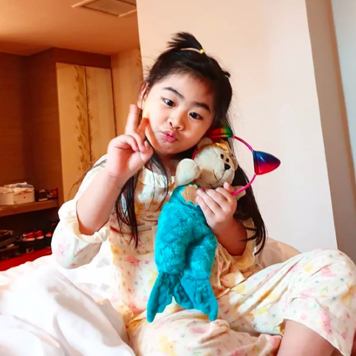 “น้องชูใจ” บังเอิญเจอ “แพรวา” กลางห้าง จึงขอแท็กทีมเต้น "รักติดไซเรน” ตรงนั้นกันไปเลย