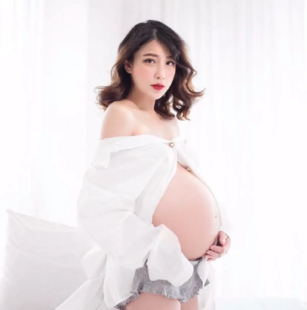 แซ่บส่งท้าย "ฟลุค-แอปเปิ้ล” ถ่ายแฟชั่นเซ็ต ทิ้งทวนก่อนคลอด!