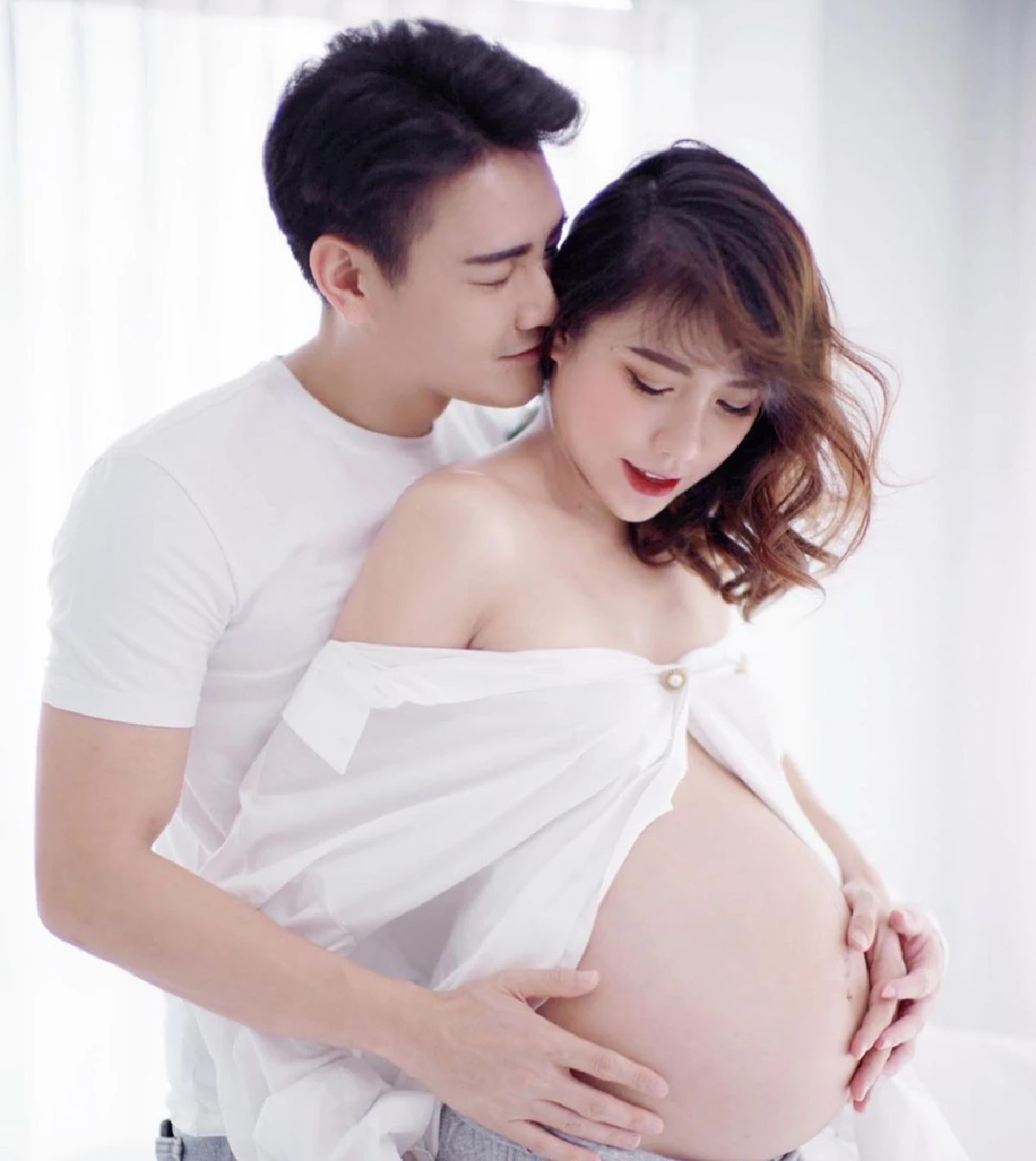 แซ่บส่งท้าย "ฟลุค-แอปเปิ้ล” ถ่ายแฟชั่นเซ็ต ทิ้งทวนก่อนคลอด!