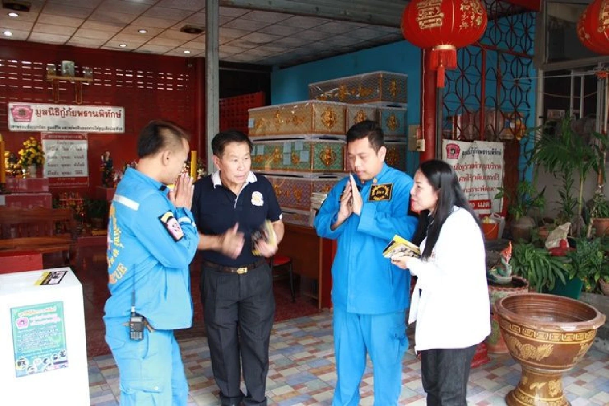 "เสรีพิศุทธ์"หาเสียงสามพราน เปิด”อาชีพเสริมสร้างรายได้เพิ่ม”