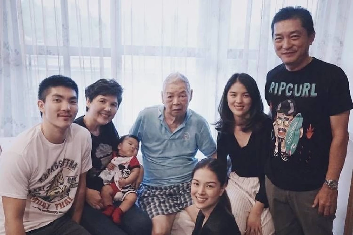 “ลีเดีย” เผยเรื่องราว “อาก๋ง” หอบเสื่อผืนหมอนใบจากจีนมาไทย ก่อนจากไปอย่างสงบในวัย 94 ปี