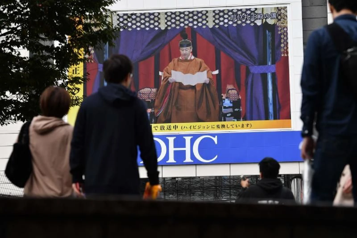 ประมวลภาพทรงคุณค่า พระจักรพรรดินารูฮิโตะเสด็จขึ้นครองราชย์อย่างเป็นทางการ