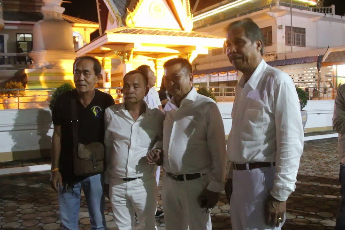 ท้องถิ่นไทย-รักษ์ผืนป่าประเทศไทยจ่อควบรวมกลายเป็นพรรคเดียวกัน ท้องถิ่นไทย-รักษ์ผืนป่าประเทศไทยจ่อควบรวมกลายเป็นพรรคเดียวกัน