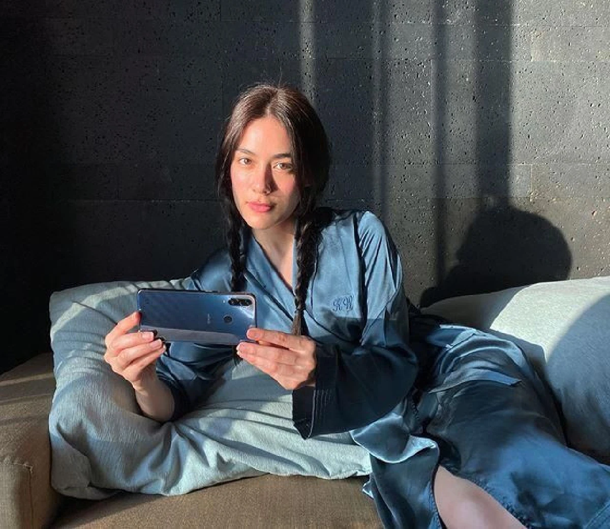 คิมเบอร์ลี่ อวดหุ่นเซ็กซี่ริมทะเล เพื่อนดาราคอมเมนต์เพียบ