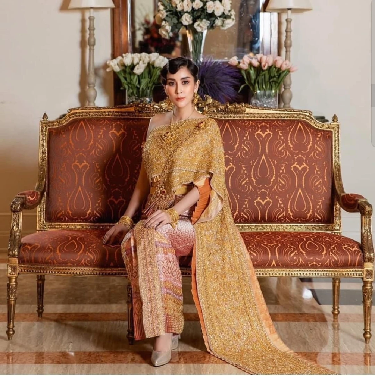 งดงามจับตา! ใหม่ สุคนธวา พักลุคแซ่บแต่งชุดไทยถ่ายพรีเวดดิ้ง