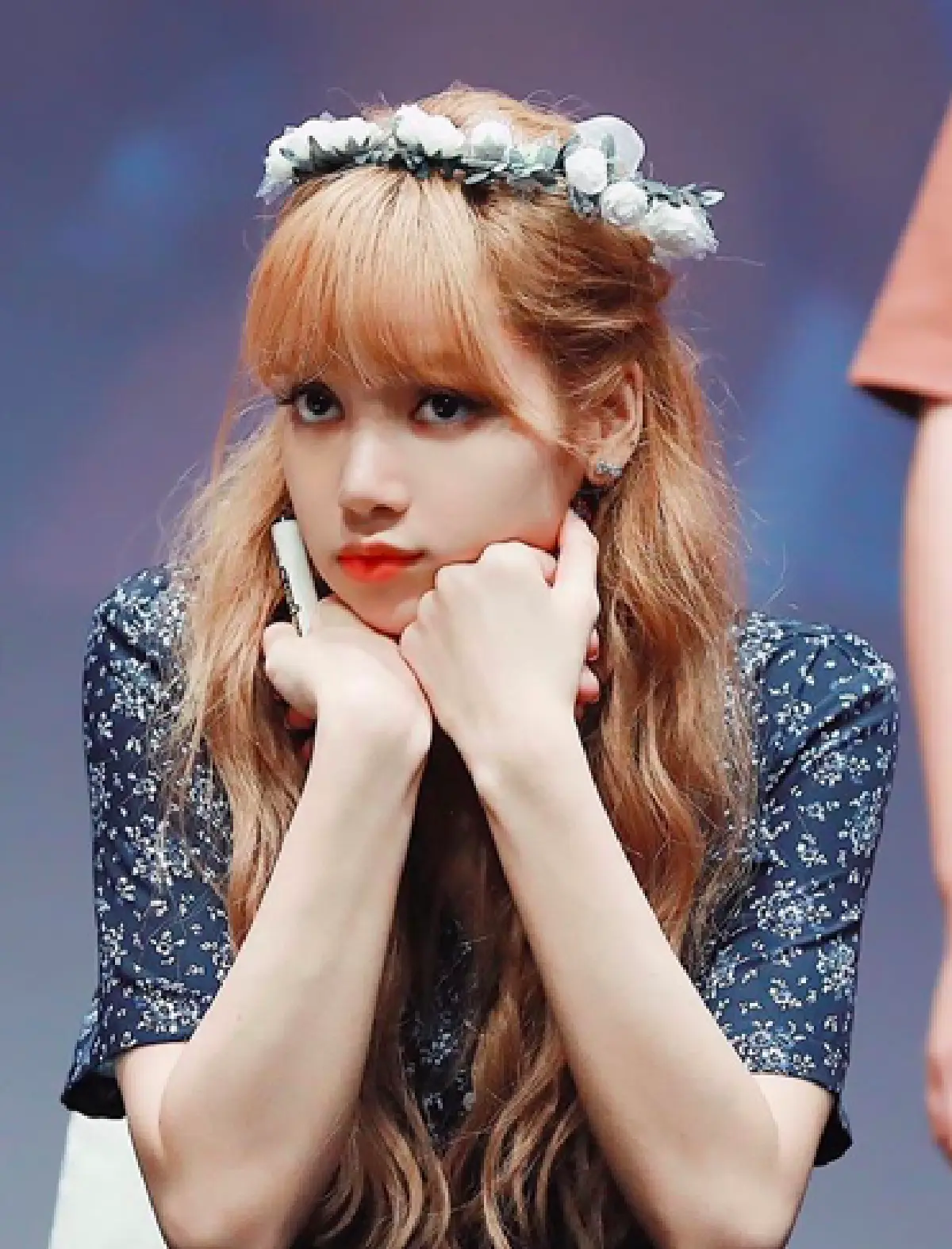 เทพเจ้าจีนเต็มหน้าวอล! แห่ตั้งรูปโปรไฟล์ "ไฉ่ซิงเอี้ย” ตามไอดอลสาว “ลิซ่า BLACKPINK"