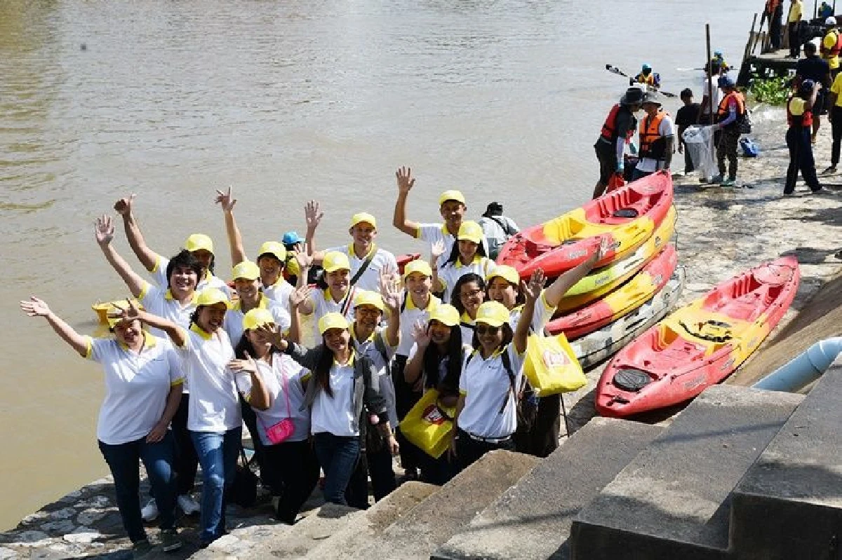 “เป๊บซี่รณรงค์เก็บขยะ จากปากน้ำโพถึงบางกระเจ้า”