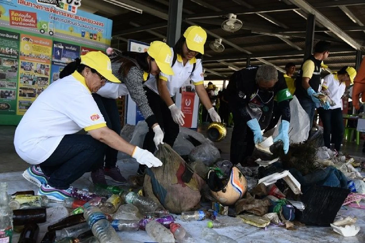 “เป๊บซี่รณรงค์เก็บขยะ จากปากน้ำโพถึงบางกระเจ้า”