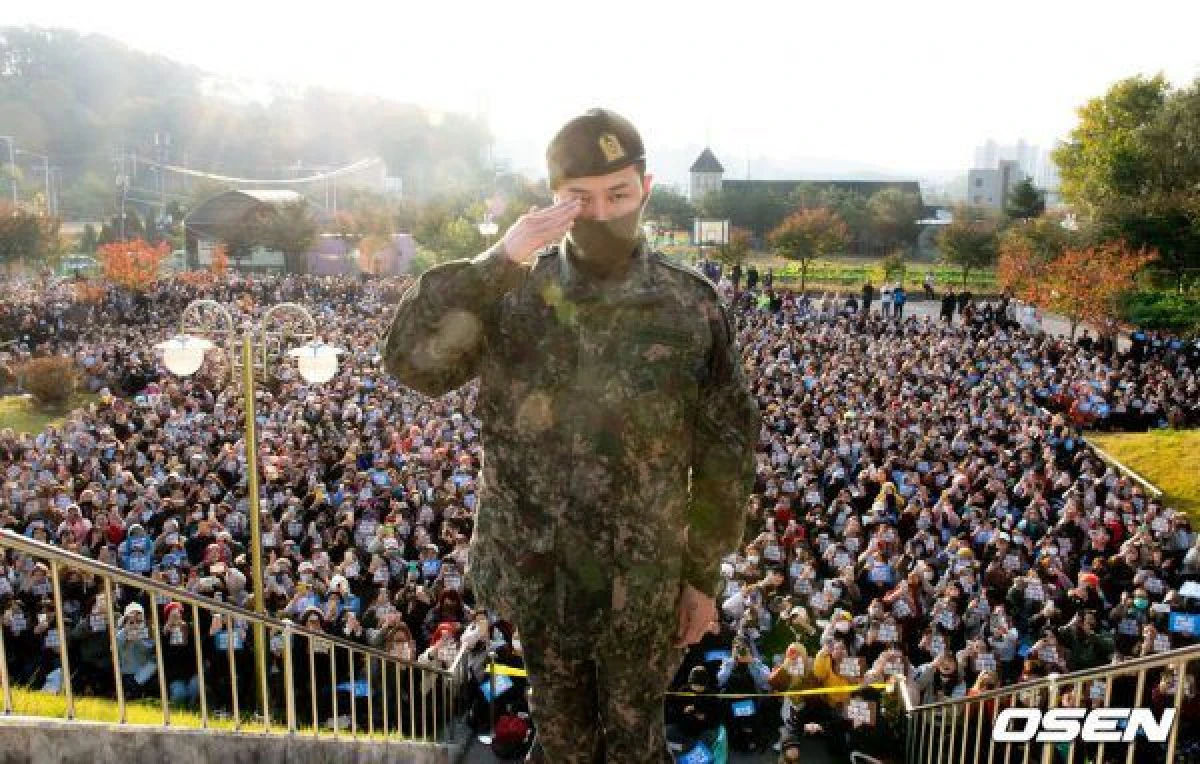 พ่อกลับมาแล้วจ้า! "G-Dragon” ปลดประจำการทหารอย่างเป็นทางการแล้ว แฟนคลับจากทั่วโลกแห่ต้อนรับ